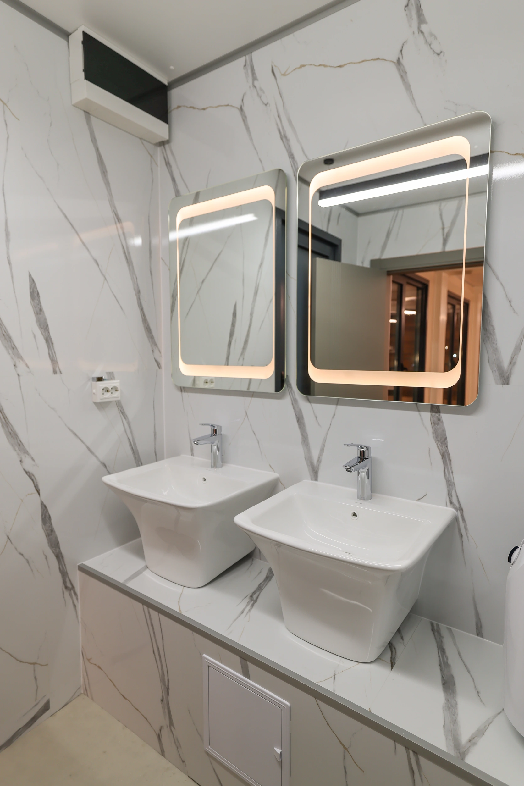 container birou luxury 12