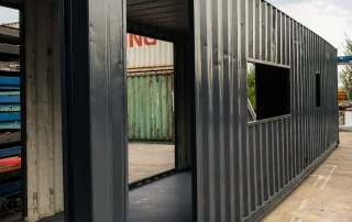 Casă din container