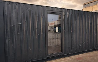 Casă din container