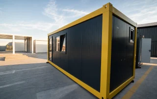 Frizerie din container realizată în fabrica Prime Box